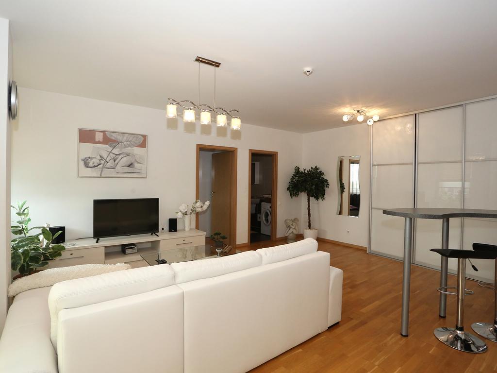 Apartments Panevezys Bagian luar foto